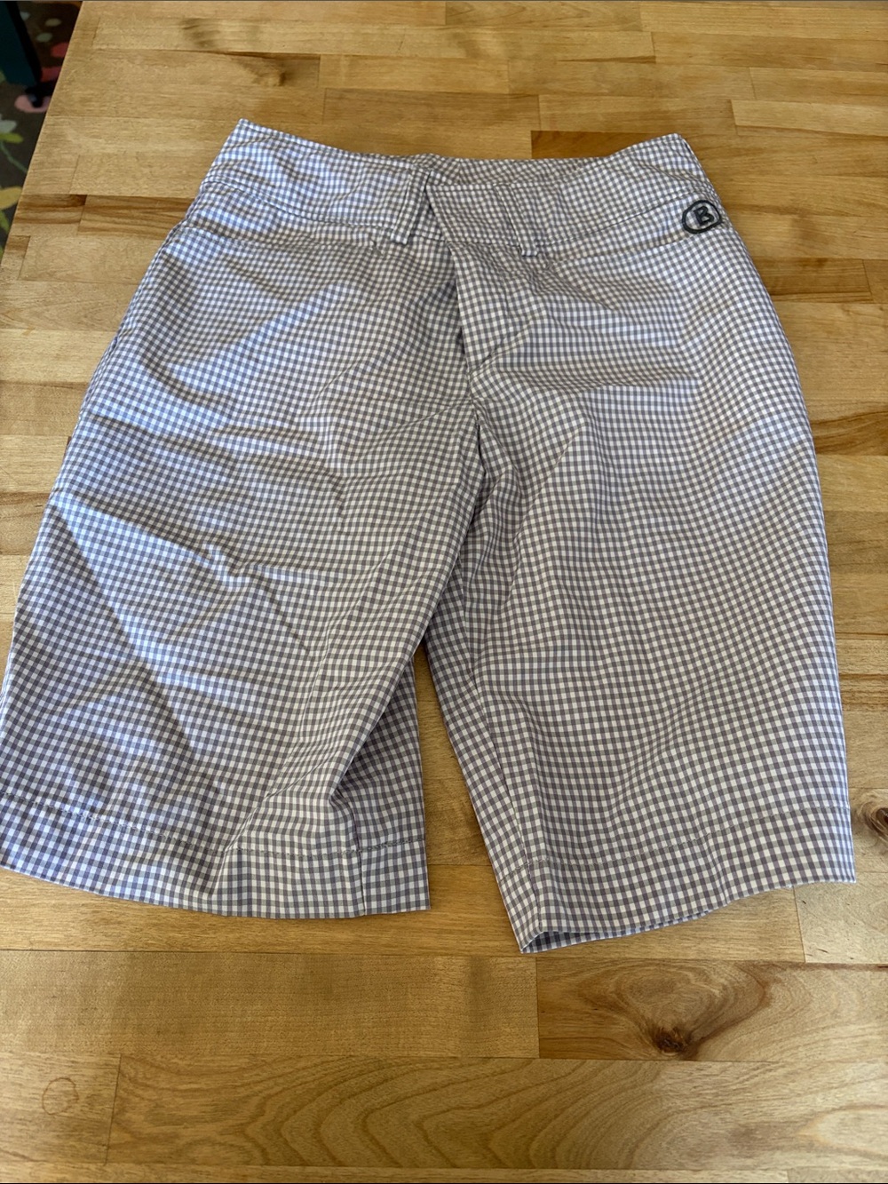 Women’s Bogner size 4 Gingham Golf Shorts - Light Gray/White